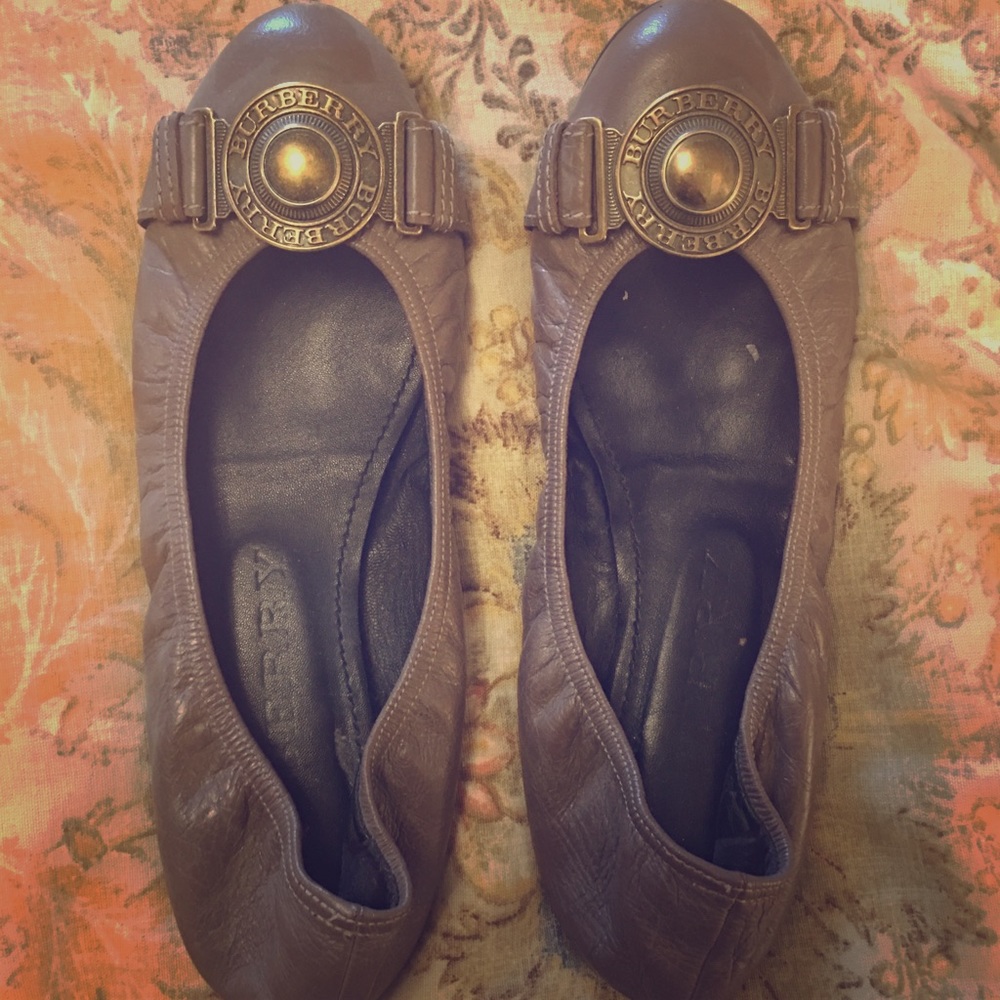 Burberry Brown Leather Ballet Flats Medallion
